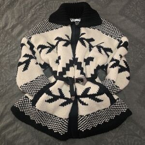 Black and White Women's Sweater